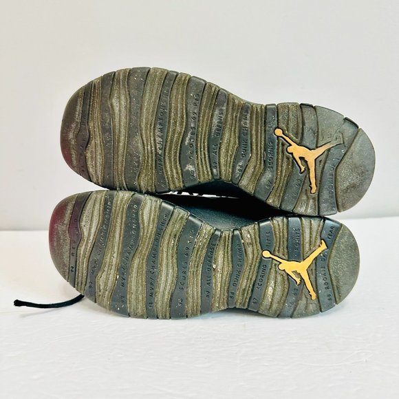 EUC NIKE AIR JORDAN 10 RETRO NYC NEW YORK CITY SNEAKERS BLACK GOLD 5Y 310806-012 main image 7